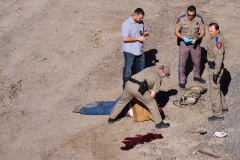 EXCLUSIVE:  Man jumps of Texas Loop 375 overpass after police chase