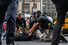 YouTuber Causes Riot In New York's Union Square With Video Game Unit Giveaway