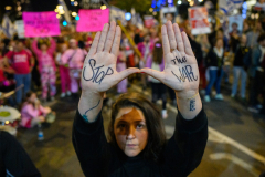 2nd Place: Alexi Rosenfeld – Independent – Fighting for the Hostages