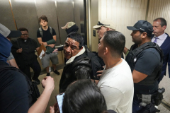 HM: Dean Moses – amNewYork – Religion on Ice