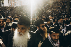 Thousands of rabbis attending the 42nd annual International Conference of Chabad-Lubavitch Emissaries gather for a group photo on November 16, 2025 in New York.